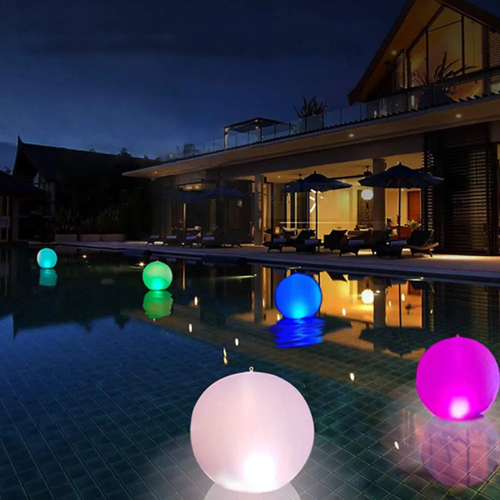 Ballon LED Flottant Multicolore – Ambiance Piscine & Jardin