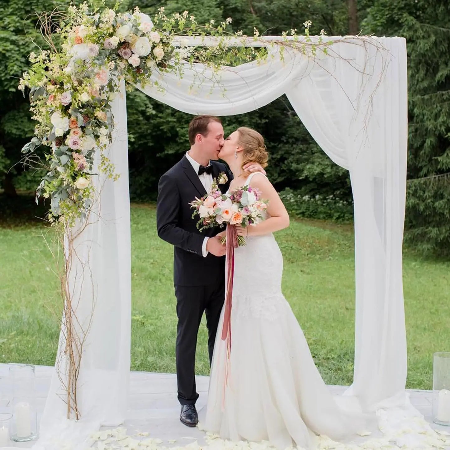 Voilage Blanc Élégant pour Arche de Mariage – Tissu 6M Décoration Cérémonie Chic & Raffinée /75cm X 6M Tull