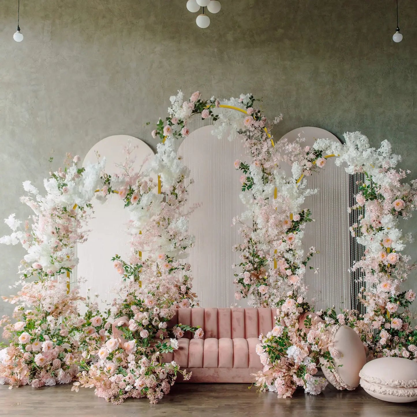 Arche de mariage dorée – Set de 3 supports métalliques élégants (cérémonie & décoration événement)