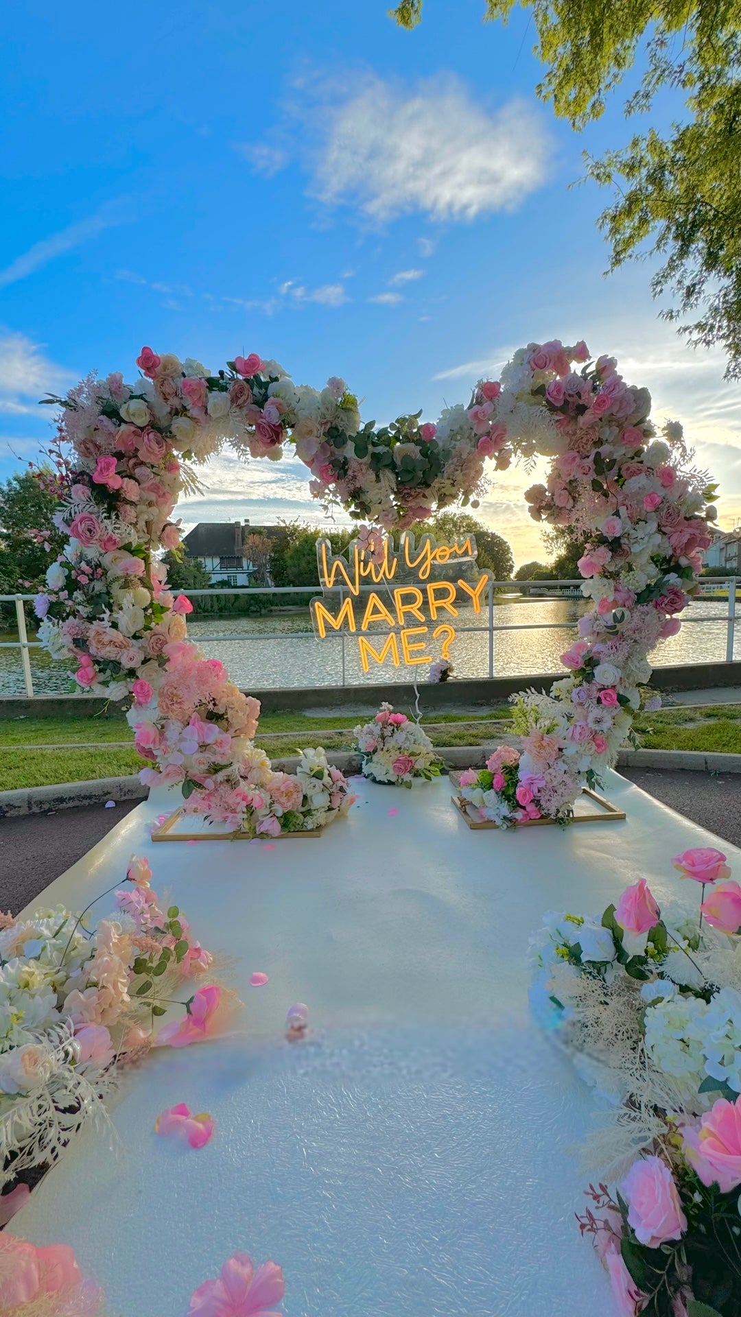 Décor Arche Florale Élégance – Backdrop Mariage & Événements Premium